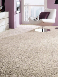 Langflor-Teppichboden, Creme